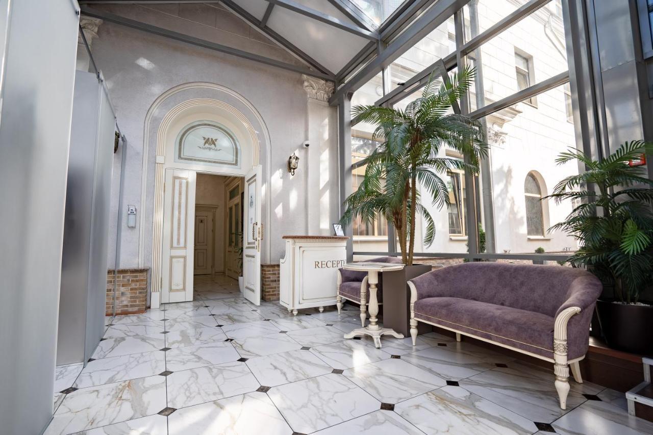 Imperial Palace Hotel Minsk Exterior photo